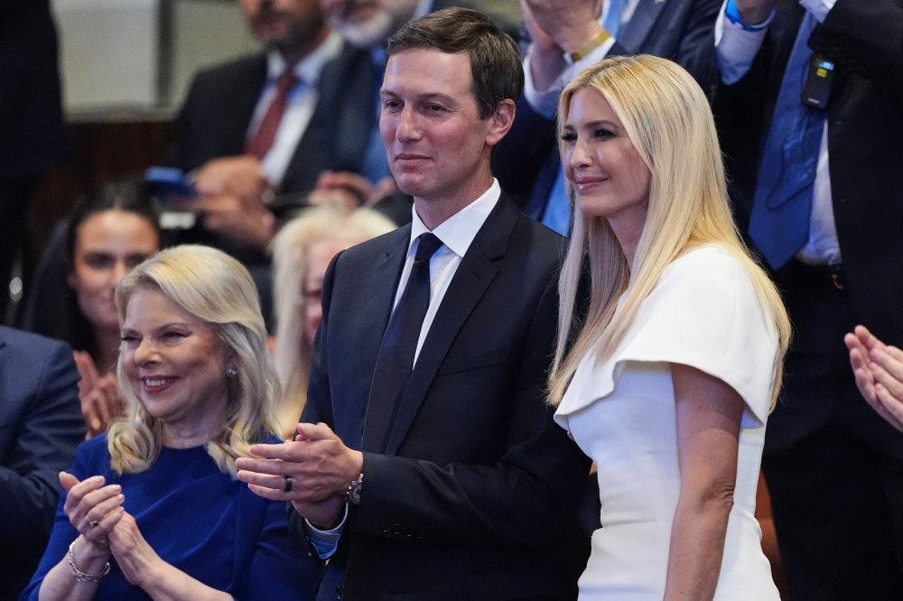 Projekt luxusního resortu Ivanky Trumpové vyhnal Albánce do ulic. Přírodu drtí buldozery, škody jsou nevratné.