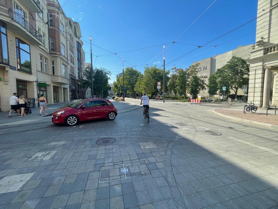Poznaň patří mezi největší a hospodářsky nejvýznamnější polská města. Nemá monumentálnost Varšavy ani turistickou proslulost Krakova, díky tomu ale působí přirozeněji