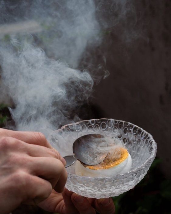 Hosté nové restaurace budou sledovat přípravu jednotlivých chodů z bezprostřední blízkosti.