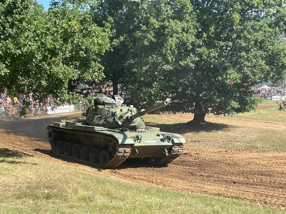 Sovětské tanky, západní obrněnce, boj o most u Remagenu i nejnovější technika českého obranného průmyslu. Na 22. Tankový den ve Vojenském technickém muzeu Lešany dorazilo přes 20 tisíc lidí. 