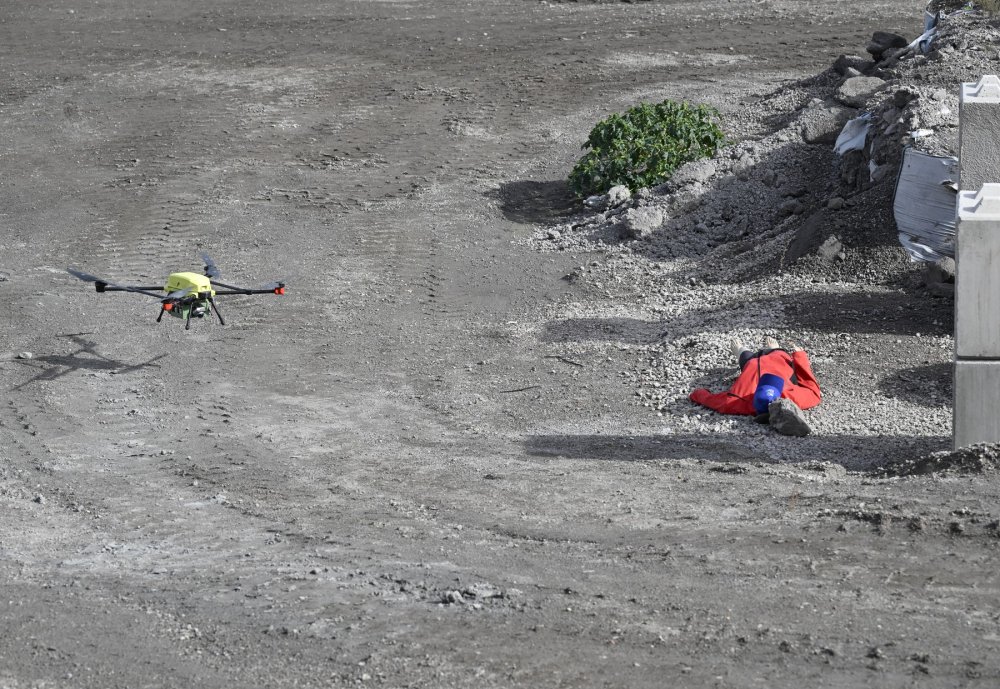 Autonomní dron ovládaný hlasem, který vyvinuly firma Fly4Future a Fakulta elektrotechnická Českého vysokého učení technického v Praze