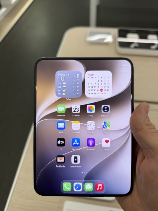 Očekávaný iPhone Duo dorazil do Česka