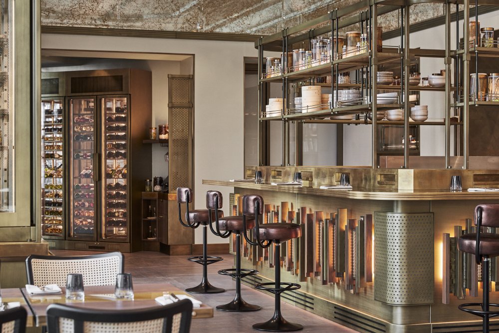 Elegance art deca se v podniku potkává s bohémskou atmosférou. Luxusní hotel tu rozhodně neznamená škrobenou formálnost.