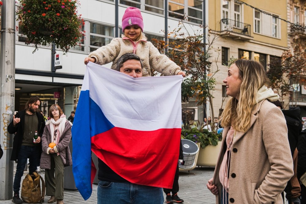 V Brně se na podporu ČT a ČRo sešlo několik tisíc lidí