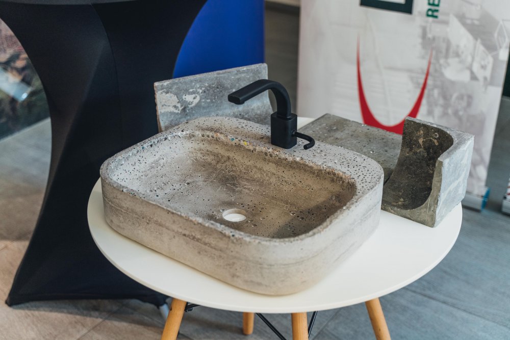 Druhý život architektury / Recyklovaný stavební materiál – Leontina Pasková / Rebelo / Ateliér Fišer-Nezpěváková