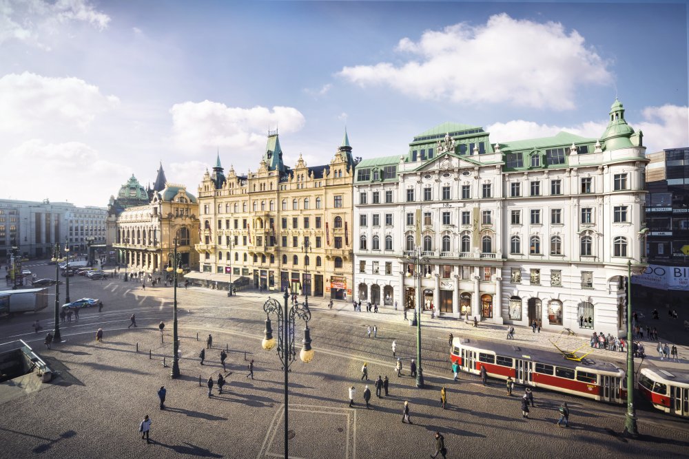 Rozsáhlá historická budova na pražském náměstí Republiky 7 projde rekonstrukcí.