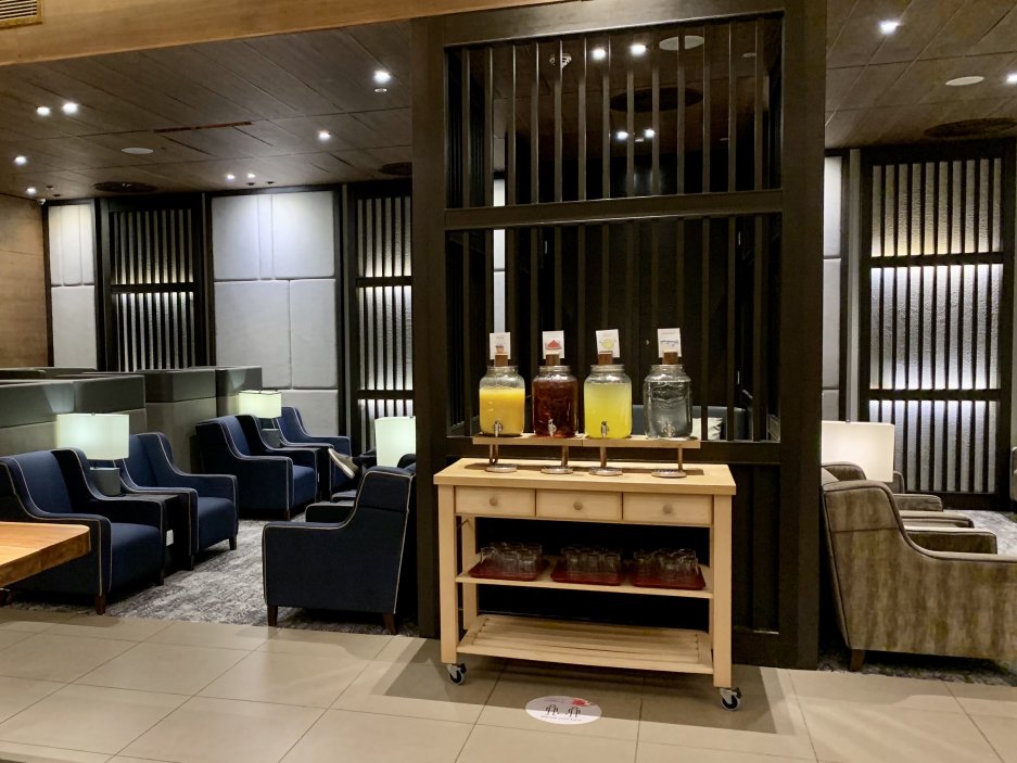Plaza Lounge 2