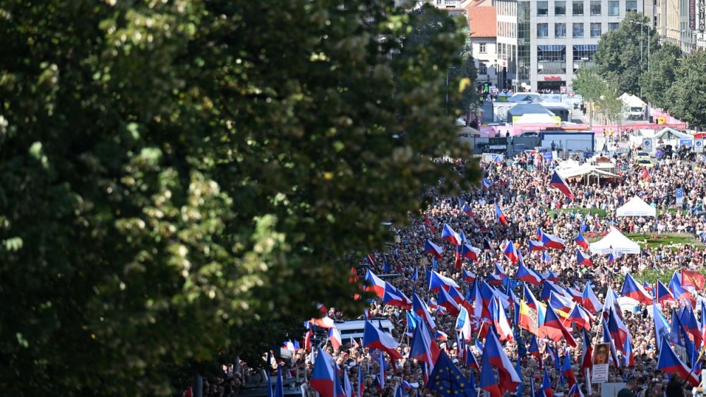 Demonstrace trvala tři hodiny