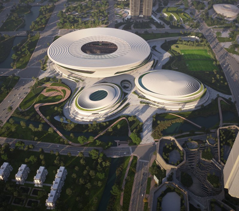 Fotbalový stadion má rozlohu 13 tisíc metrů čtverčních.