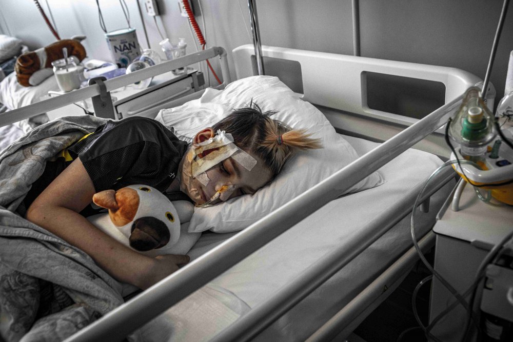 KATEGORIE REPORTÁŽ: Lenka Klicperová, volná fotografka / Russkij mir – utrpení na Ukrajině