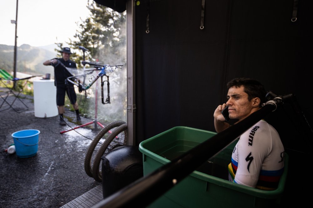 KATEGORIE SPORT: Michal Červený, volný fotograf / Světový pohár horských kol 2022