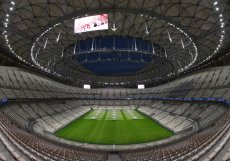 Lusail Stadium v Dauhá je největším ze stadionů MS, vejde se do něj 80 tisíc lidí. Odehraje se na něm deset zápasů včetně finále a jednoho semifinále. Design stadionu je inspirován souhrou světla a stínu, která charakterizuje katarskou lucernu „fanar“.