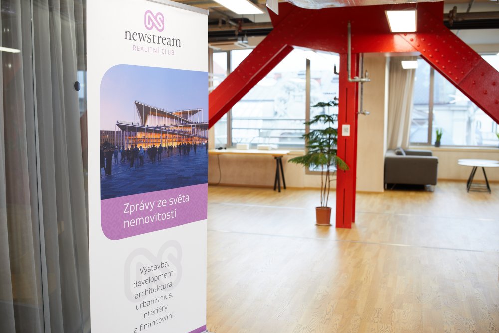 První z pravidelných setkání Realitního Clubu serveru Newstream se konalo v prostorech HubHub v paláci ARA.