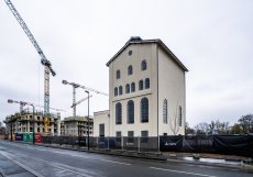 Na jaře 2023 v ní bude otevřena pětipatrová galerie Davida Černého, která dá prostor modernímu umění jak ve stálé expozici, tak v hostujících výstavách. Součástí galerie bude i kavárna či vyhlídková terasa. 