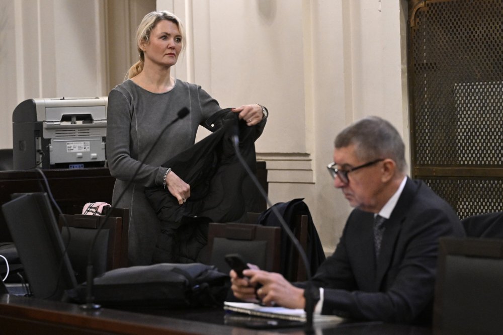 Obžalovaná někdejší poradkyně bývalého premiéra Andreje Babiše Jana Nagyová a obžalovaný bývalý premiér Andrej Babiš u Městského soudu v Praze