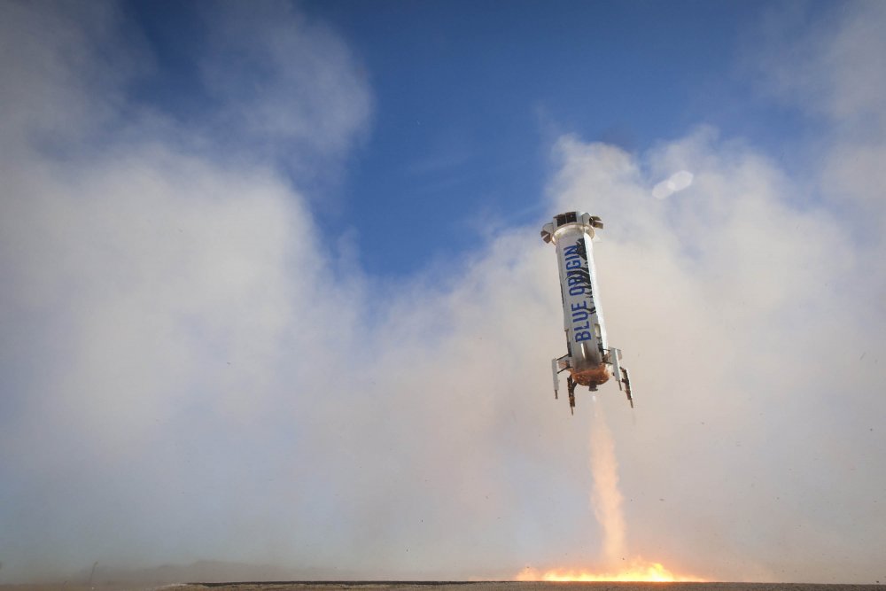 Miliardář Jeff Bezos míří do vesmíru. Jeho sen trvá už deset let.