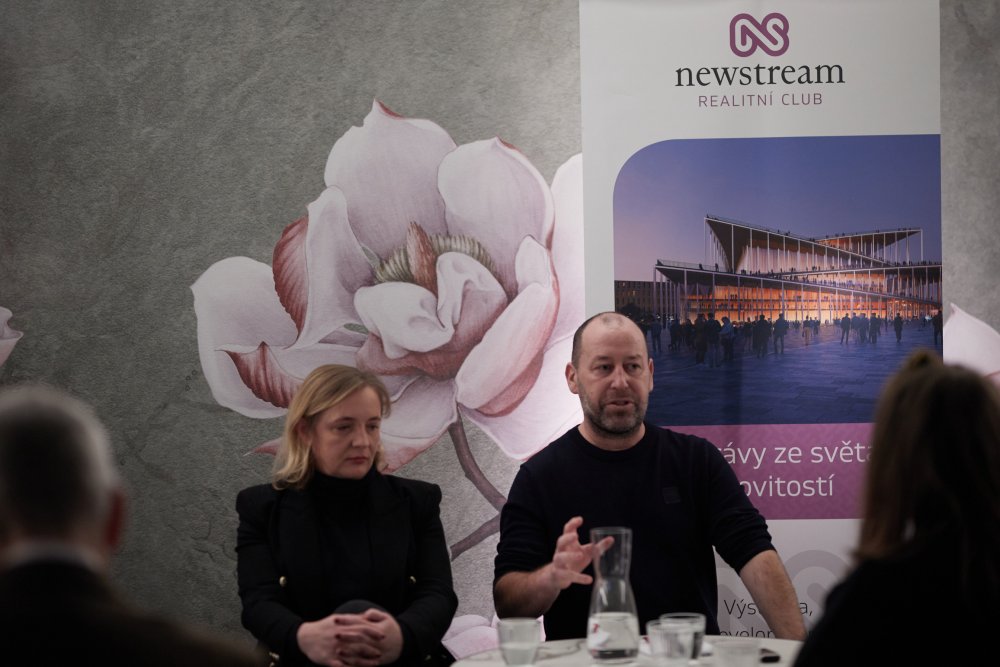 Petra Jansová a Dalibor Martínek, Newstream