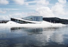 Norská národní opera a baletu v Oslu od norského architektonického studia Snøhetta 