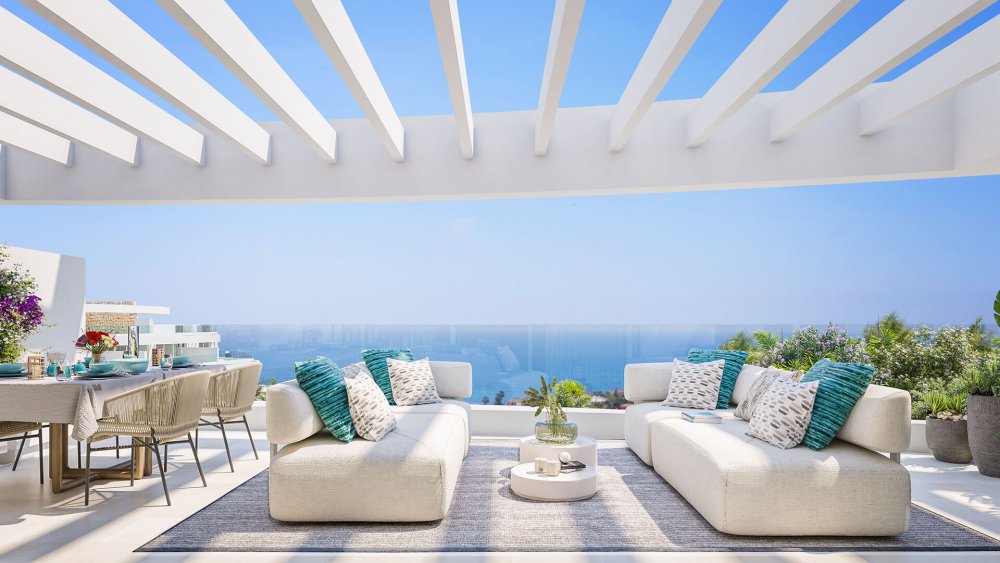Cena nemovitostí na pobřeží Costa del Sol je zhruba poloviční, než cena obdobné nemovitosti v Praze. Speciální segmentem jsou luxusní rezidence a vily za miliony eur.