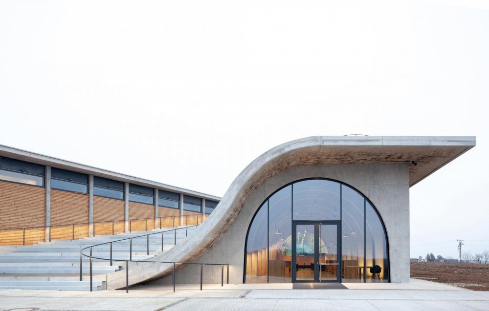 I budova Vinařství Lahofer od architektů ze studia Chybik+Kristof zaujala odbornou porotu prestižní architektonické ceny.