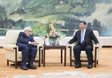 Henry Kissinger slaví 100 let