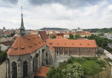 V historickém jádru hned vedle Anežského kláštera vzniká bytový dům podle projektu ateliéru Zdeňka Fránka.