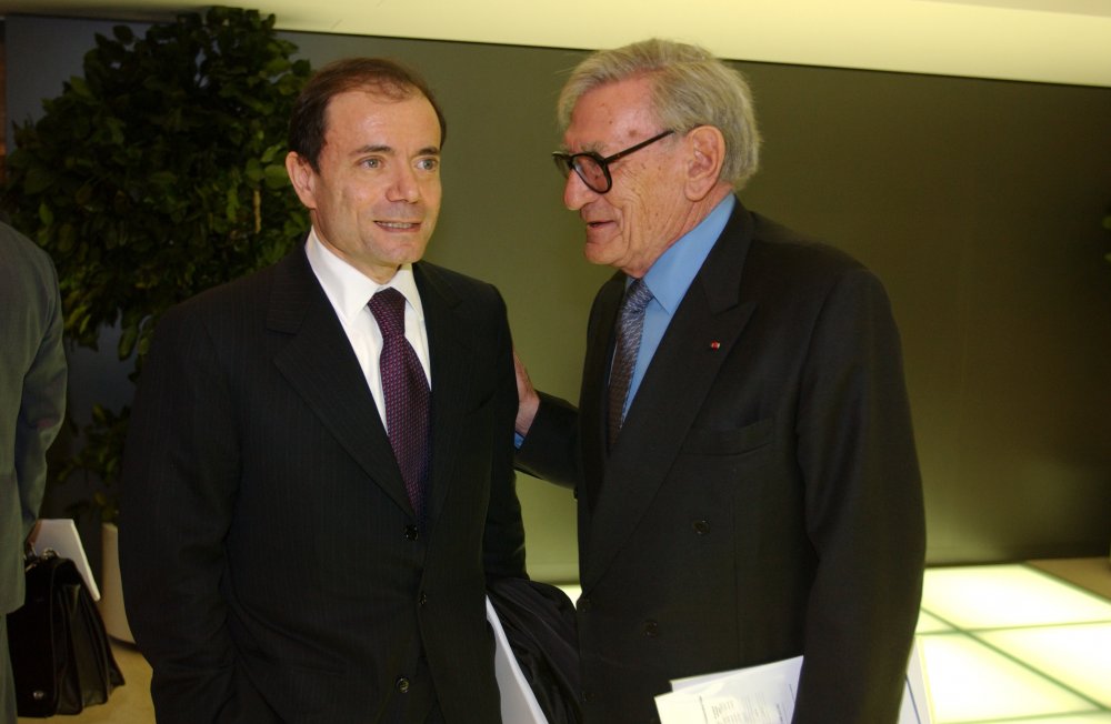 Jean-Charles Naouri (vlevo) se stává hlavním akcionářem Groupe Casino. Na snímku s tehdejším šéfem Casina a vnukem zakladatele Antoinem Guichardem