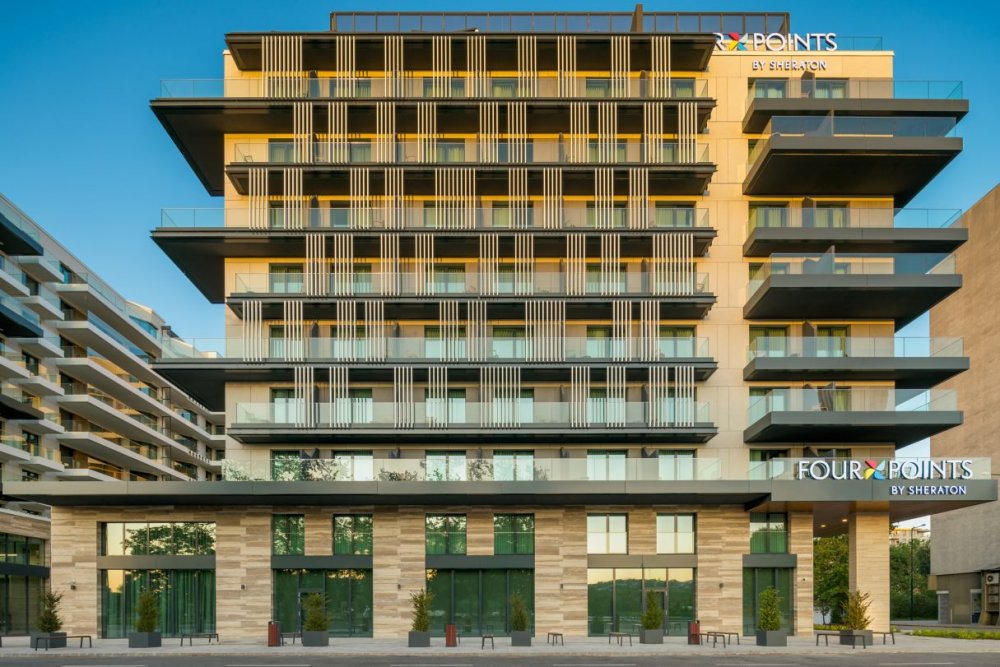V Budapešti se v letošním roce otevřel ještě jeden hotel s účastí společnosti Marriott. Four Points by Sheraton Budapest Danube, který stojí na břehu řeky Dunaj, provozuje maďarská společnost Accent Hotels, která k tomu podepsala s franšízovou smlouvu právě se společností Marriott International.