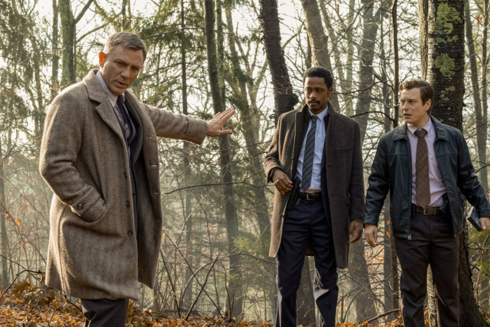 Daniel Craig (vlevo) si za pokračování filmu Na nože odnese 100 milionů dolarů.
