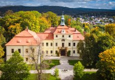 Barokní zámek v Mirošově je opět na prodej, současní majitelé za něj chtějí 160 milionů korun.