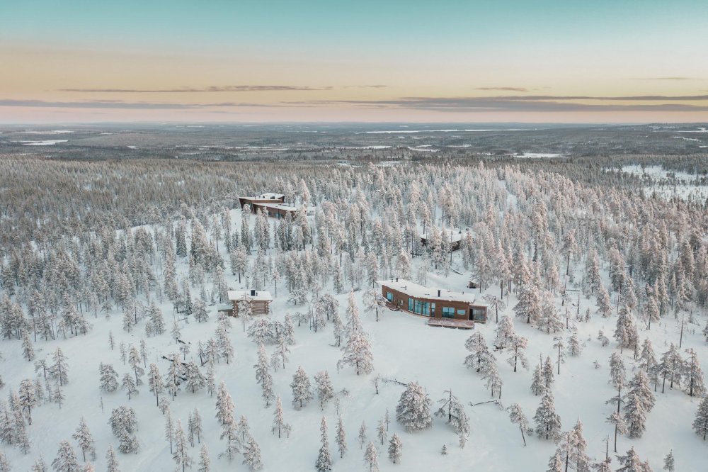 Finsko neláká pouze pozorováním polární záře, skvělé je si dopřát tamní tradiční zábavu saunování nebo lyžování ve střediscích Levi či Ruka