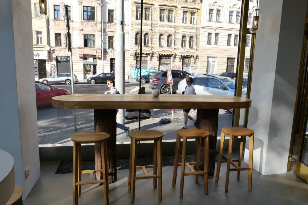 Unikátní interiér navrhla architektka Michaela Horáková a její studio MH Architects.