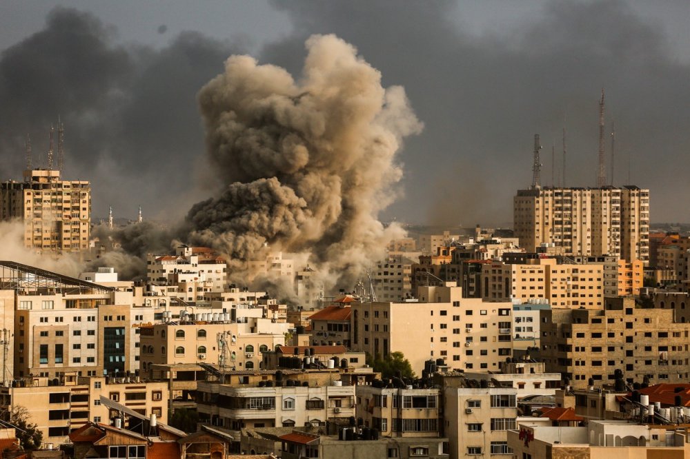 Pásmo Gazy čelí bombardování ze vzduchu