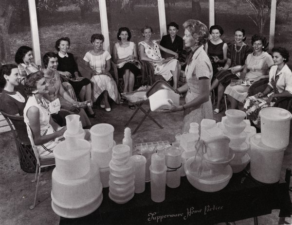 Retro - domácí party s prodejem Tupperware, Florida 1958