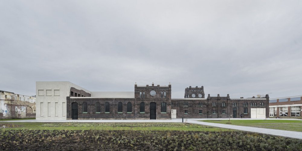 V kategorii rekonstrukce získal ocenění projekt polského architekta Roberta Koniecznyho z KWK Promes. 