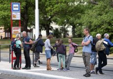 Dnes jen ve výlukách metra sloužící tramvajová zastávka v Opletalově bude další, která bude fungovat na nové tramvajové trati.