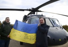 Lidé na vrtulník Black Hawk pro Ukrajinu vybrali za den přes tři miliony korun