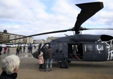 Lidé na vrtulník Black Hawk pro Ukrajinu vybrali za den přes tři miliony korun