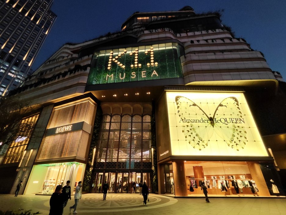 3. Tsim Sha Tsui v Hong Kong (15 219 eur za metr čtvereční)