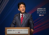 Japonský expremiér Šinzó Abe