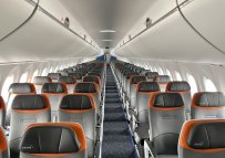 interiér Airbusu A220 JetBlue