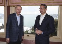 Řecký premiér Kyriakos Mitsotakis (vpravo) a tureckým prezident Recep Tayyip Erdogan